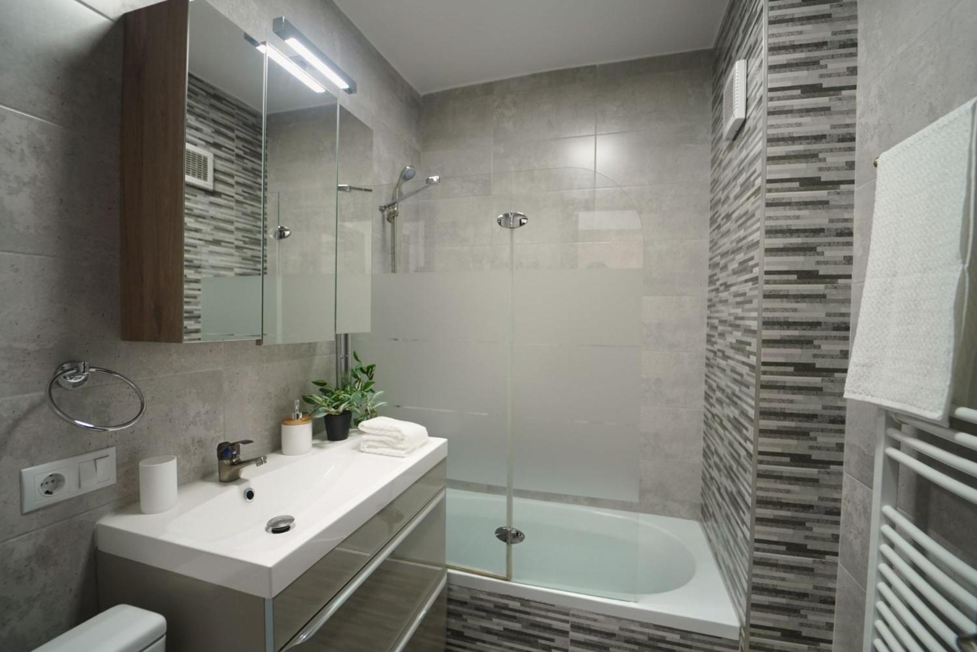 Luxury Apartament Ultracentral Of Suceava Esplanada Eksteriør bilde